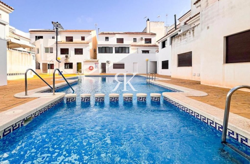 Resale - Apartment - San Miguel de Salinas