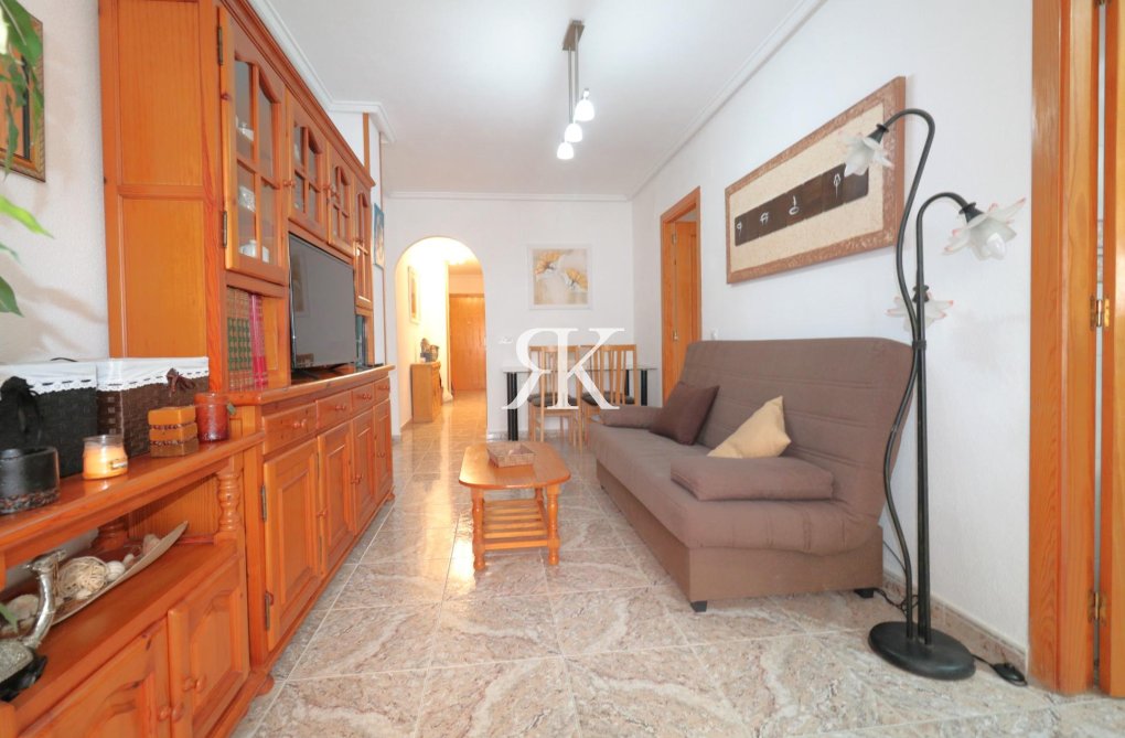 Resale - Apartment - Torrevieja - Acequion