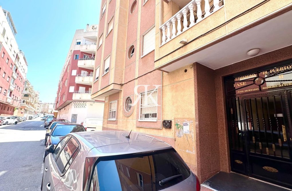 Resale - Apartment - Torrevieja - Centro