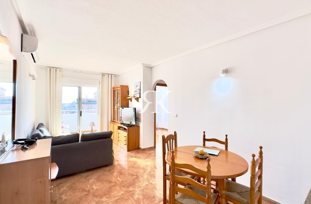 Resale - Apartment - Torrevieja - Centro