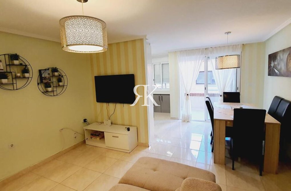 Resale - Apartment - Torrevieja - Centro