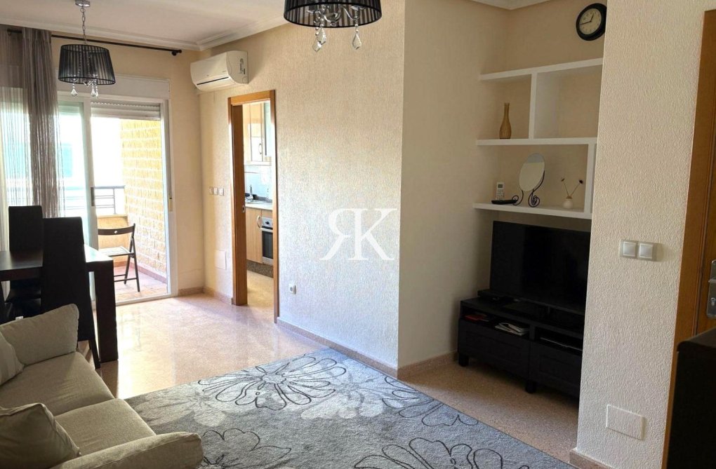 Resale - Apartment - Torrevieja - Centro