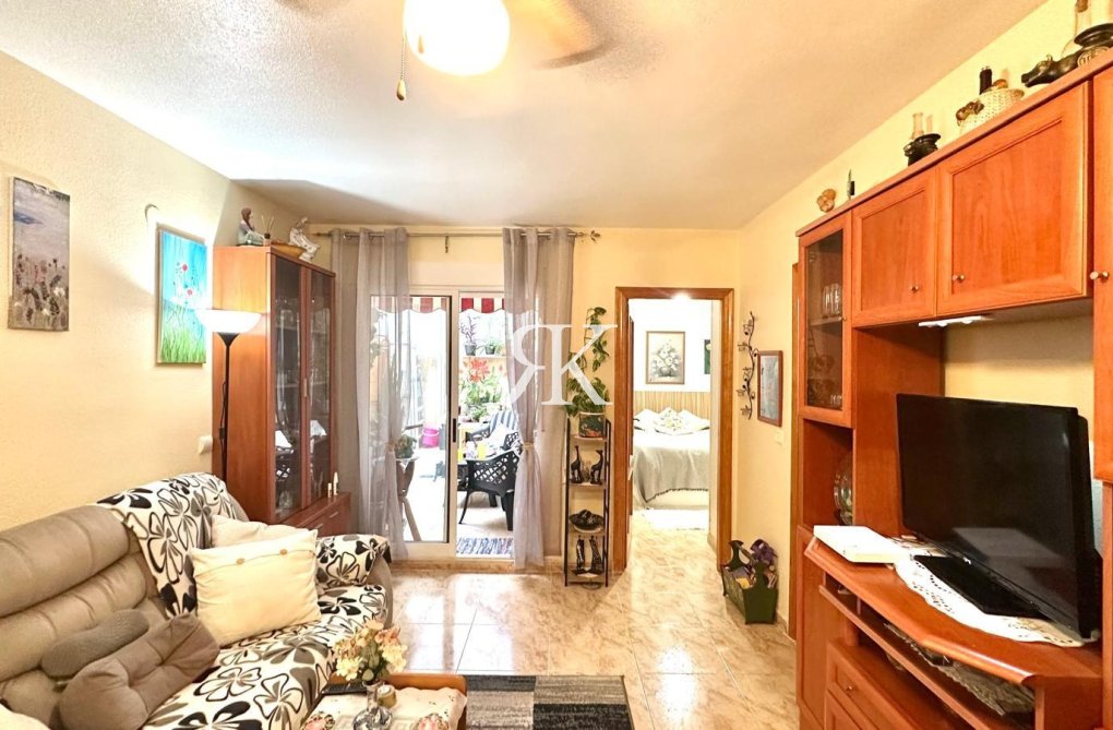 Resale - Apartment - Torrevieja - Centro