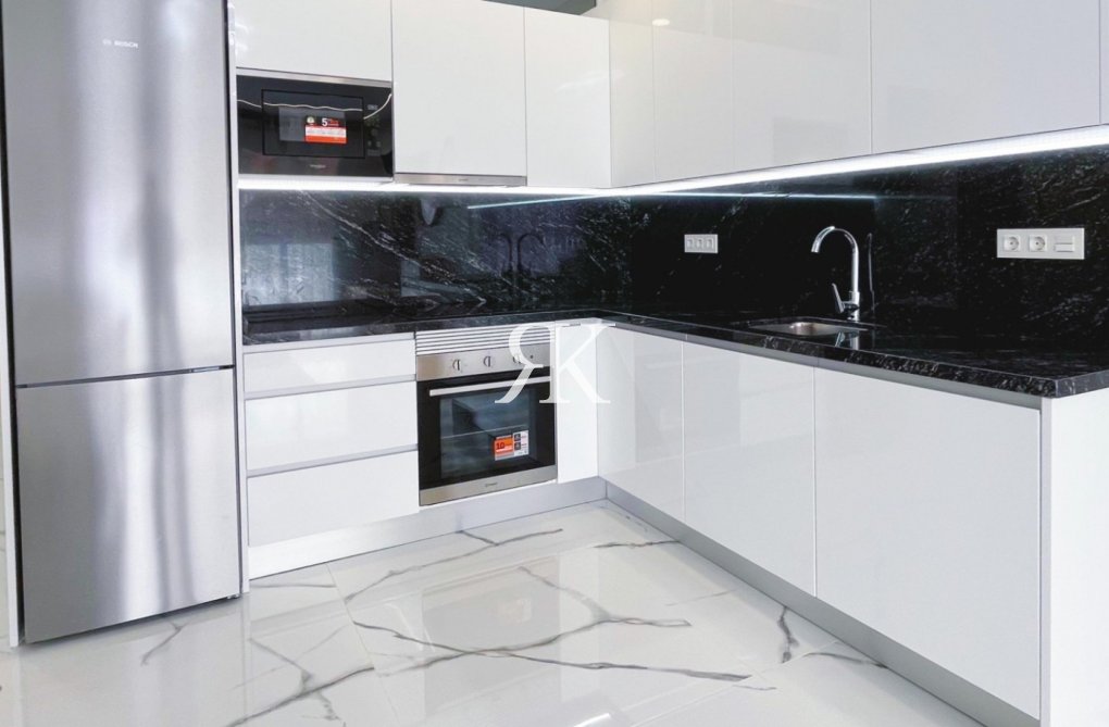 Resale - Apartment - Torrevieja - Costa Blanca