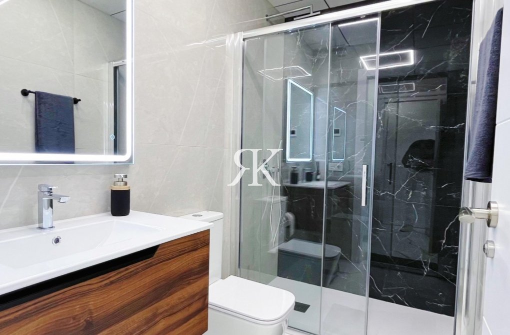 Resale - Apartment - Torrevieja - Costa Blanca