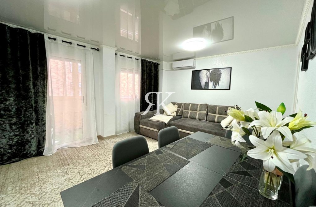 Resale - Apartment - Torrevieja - Costa Blanca