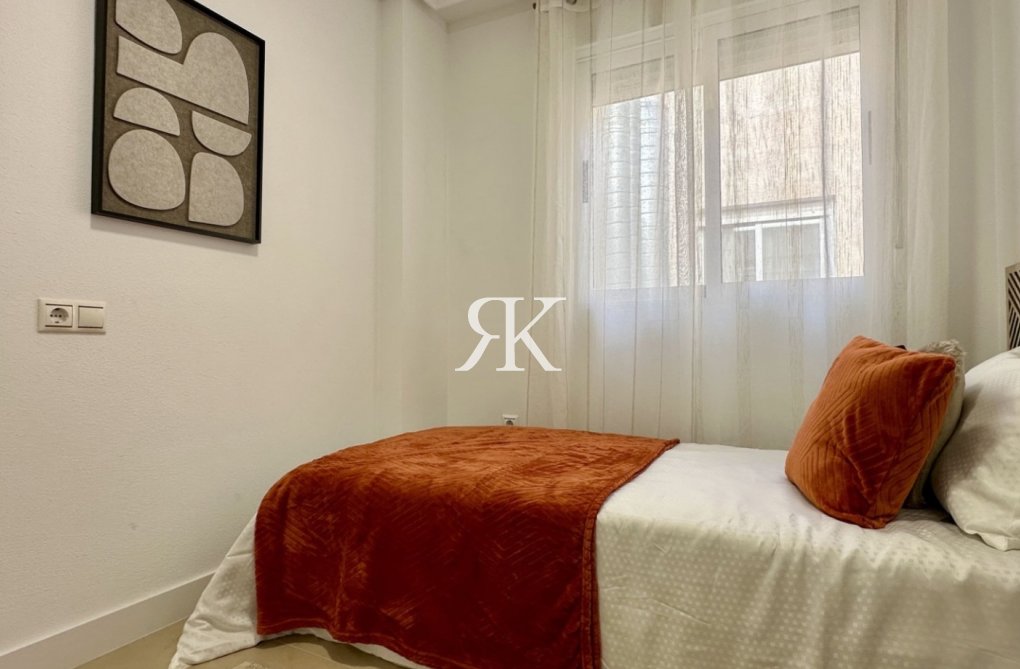 Resale - Apartment - Torrevieja - Costa Blanca