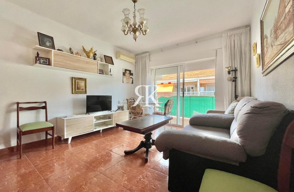 Resale - Apartment - Torrevieja - Estacion De Autobuses