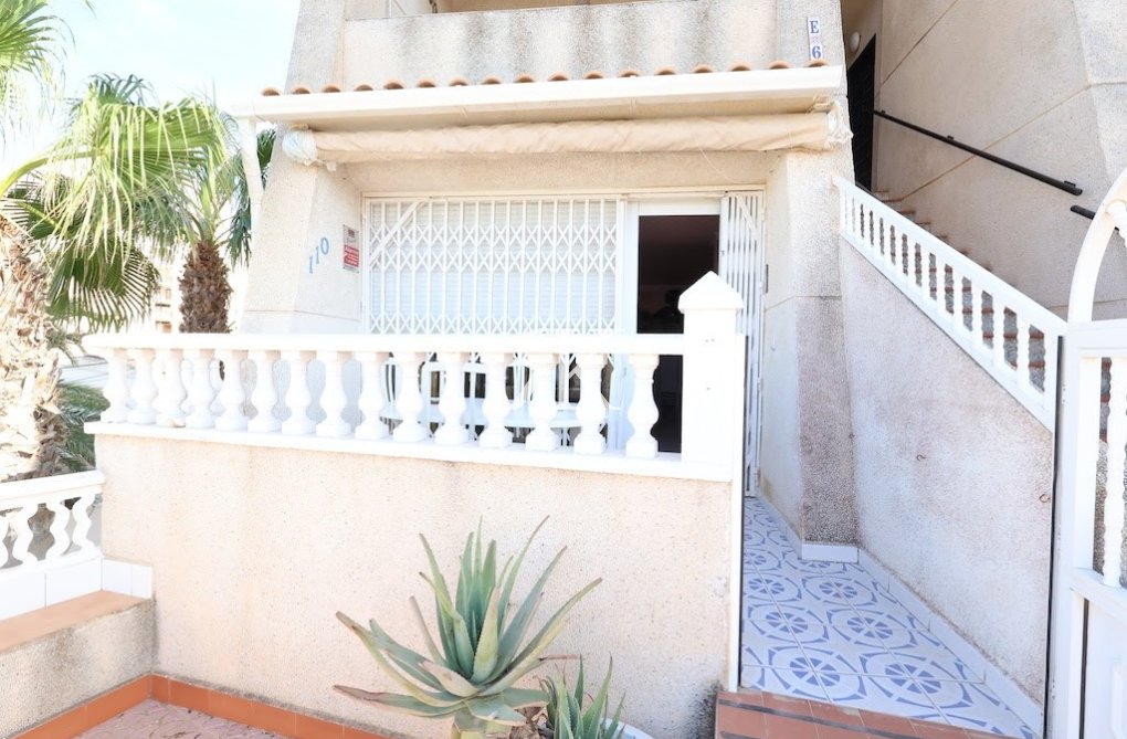 Resale - Apartment - Torrevieja - La Mata