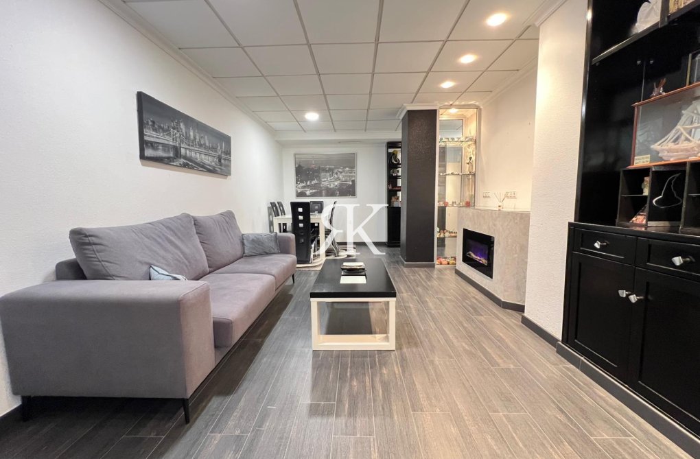 Resale - Apartment - Torrevieja - Playa del Cura