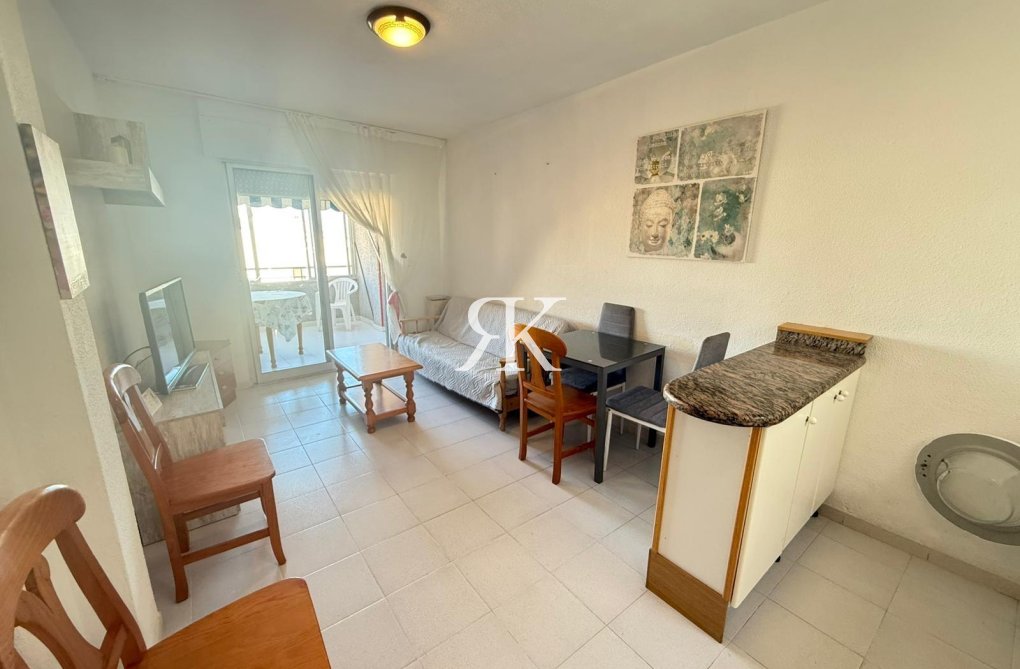 Resale - Apartment - Torrevieja - Playa del Cura