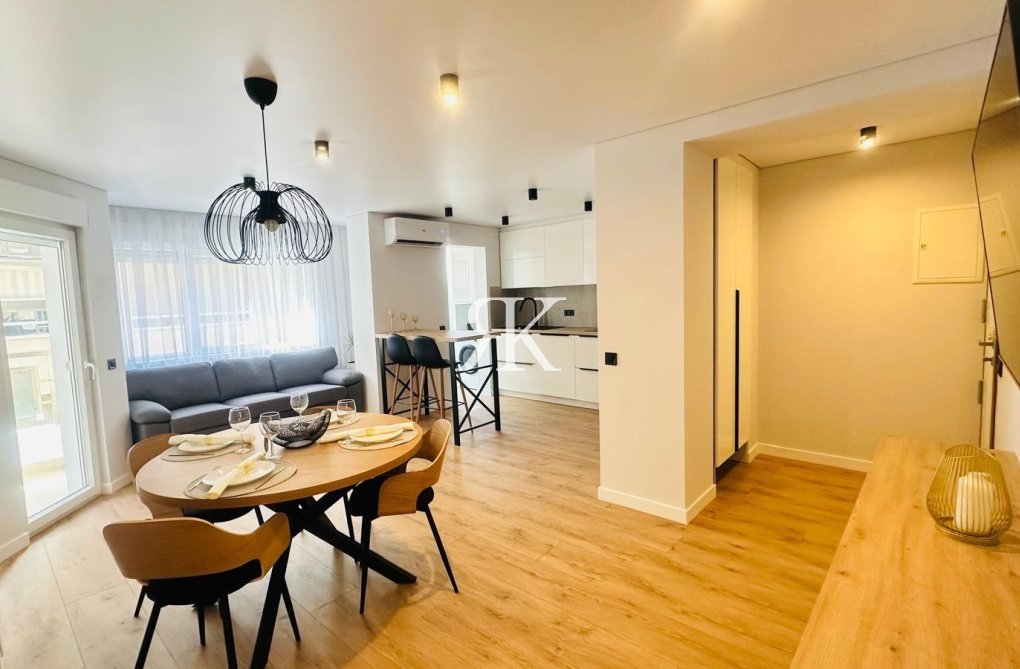 Resale - Apartment - Torrevieja - Playa del Cura