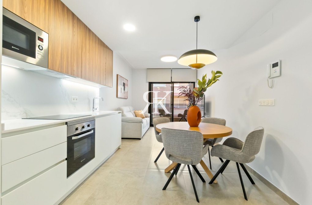 Resale - Apartment - Torrevieja - Playa del Cura