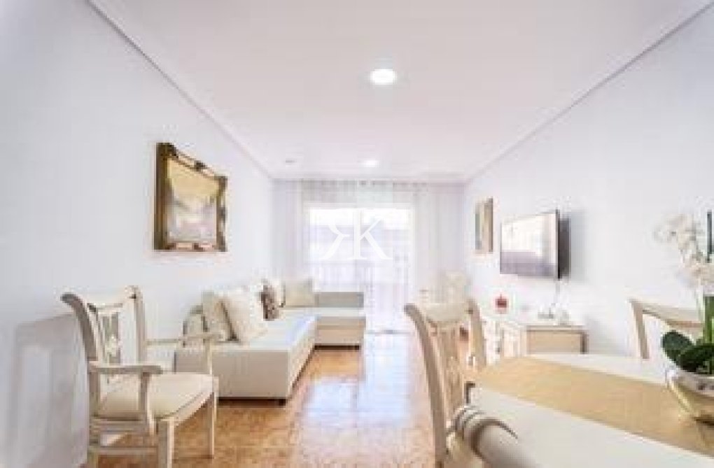 Resale - Apartment - Torrevieja - Playa del Cura