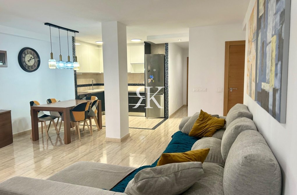 Resale - Apartment - Torrevieja - Playa del Cura