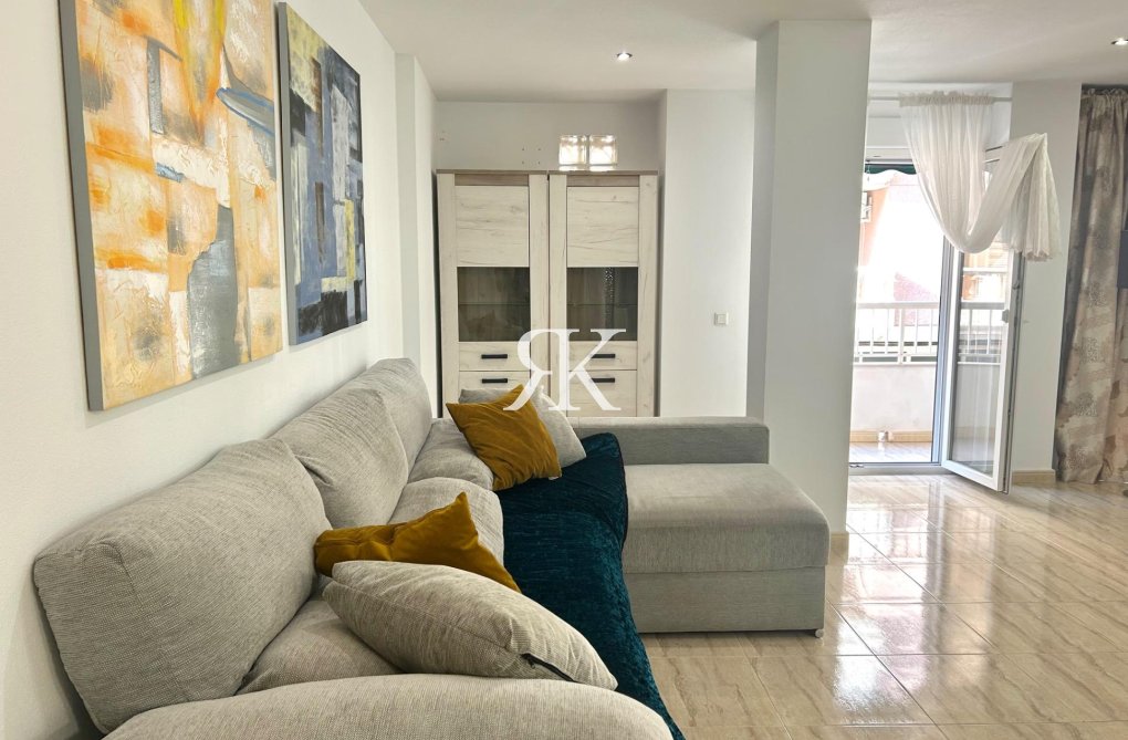 Resale - Apartment - Torrevieja - Playa del Cura