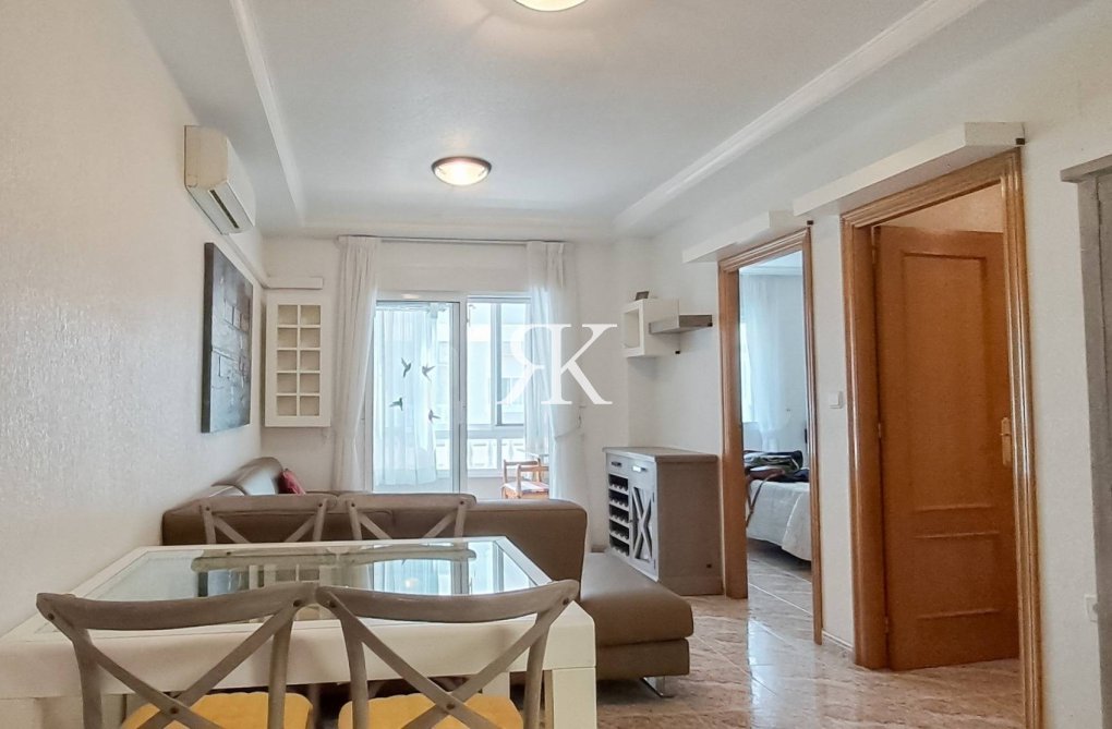 Resale - Apartment - Torrevieja - Playa del Cura