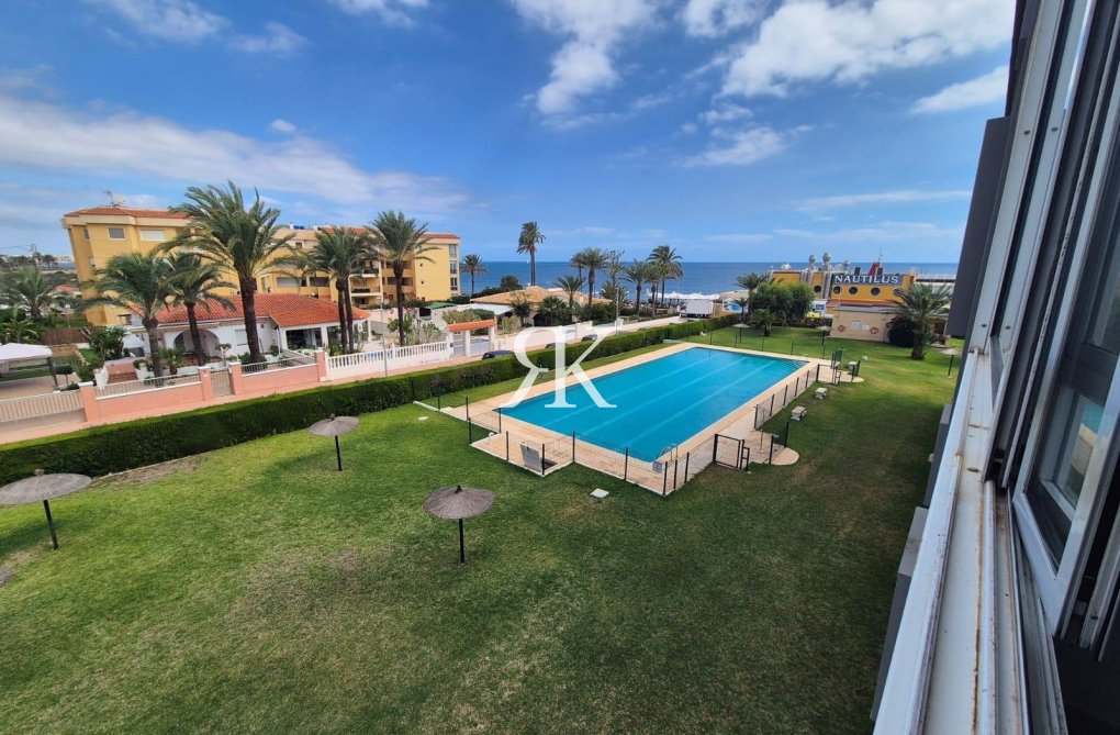 Resale - Apartment - Torrevieja - Punta Prima
