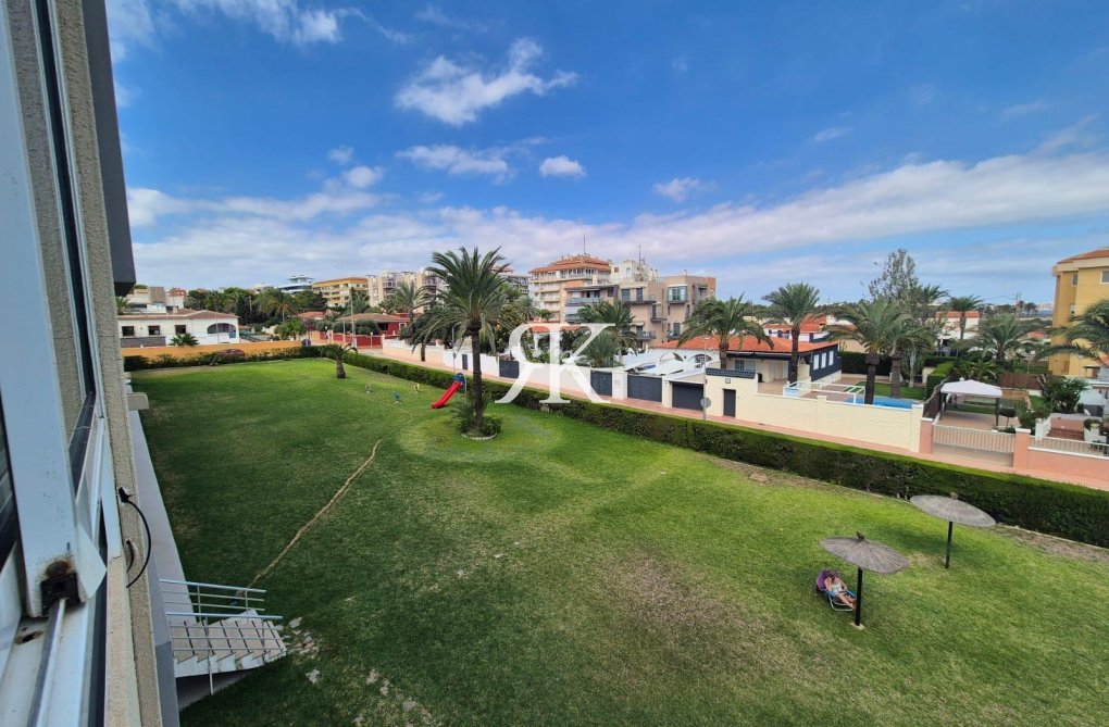 Resale - Apartment - Torrevieja - Punta Prima