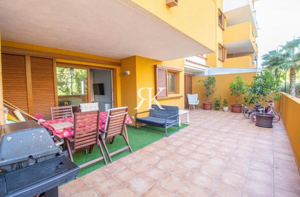 Resale - Apartment - Torrevieja - Punta Prima