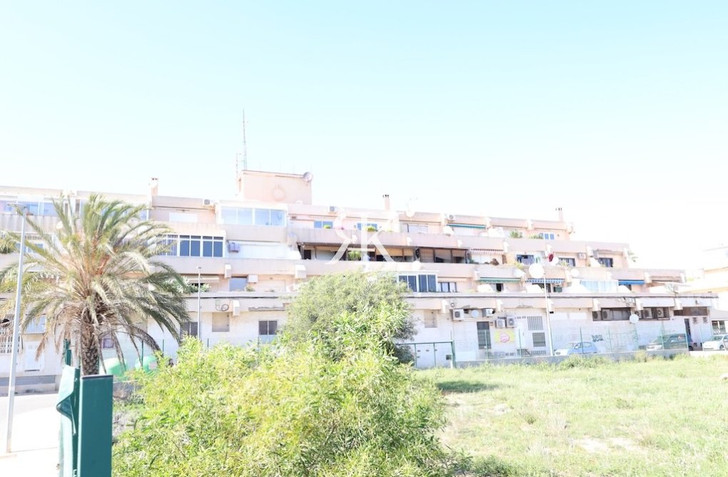 Resale - Apartment - Torrevieja - Punta Prima