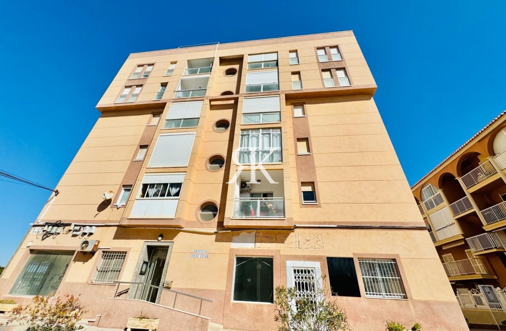 Resale - Apartment - Torrevieja - Torrelamata - La Mata