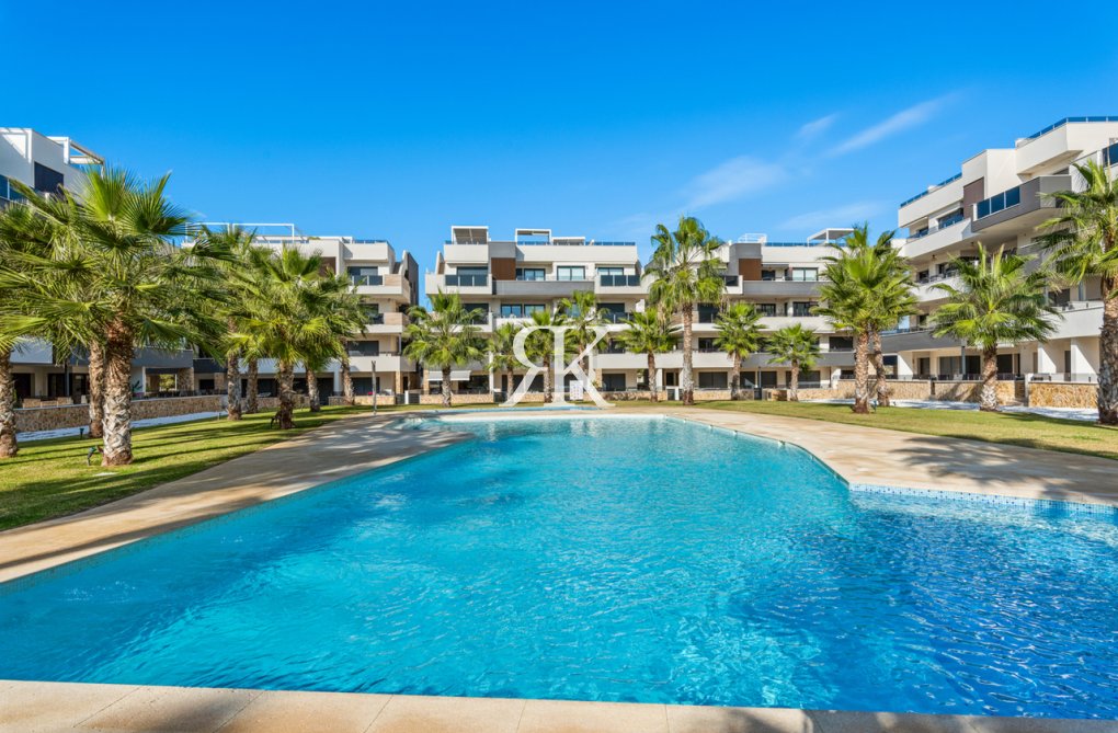 Resale - Apartment - Villamartin - Costa Blanca