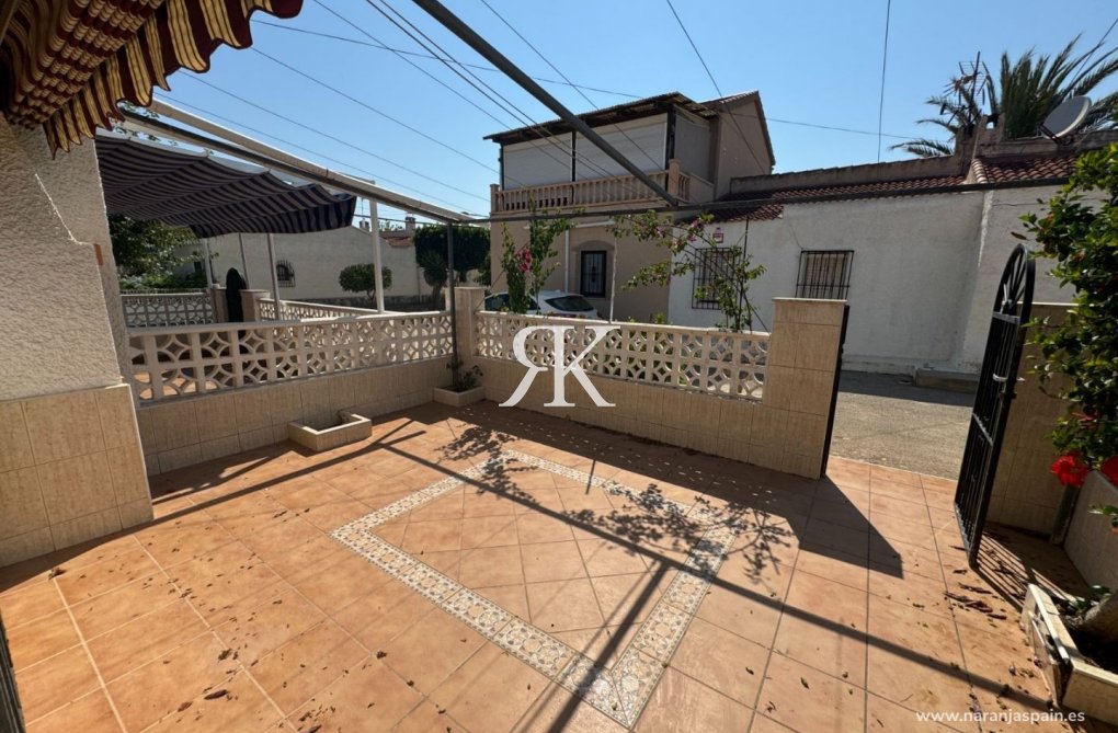 Resale - Bungalow - Guardamar del Segura