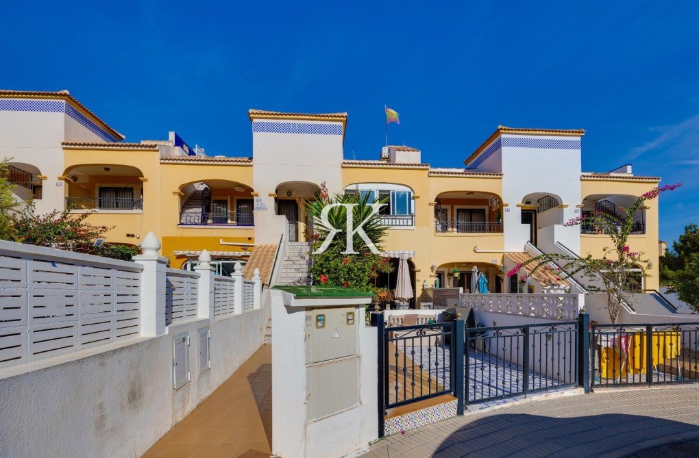 Resale - Bungalow - Orihuela Costa - Los Altos