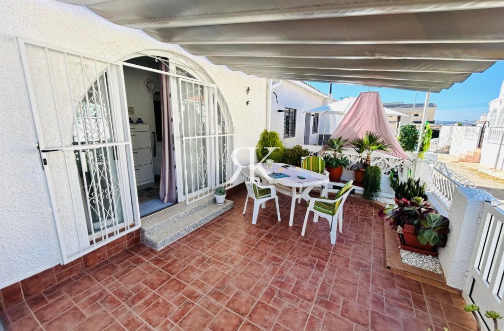 Resale - Bungalow - Torrevieja - El Chaparral