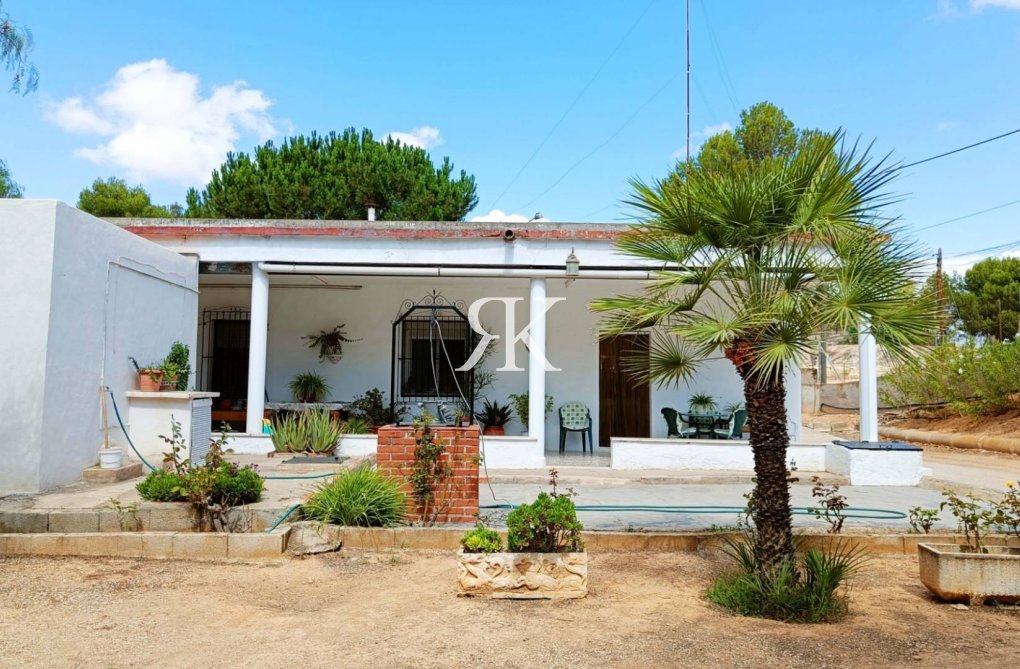 Resale - Detached Villa - Hondón de las Nieves