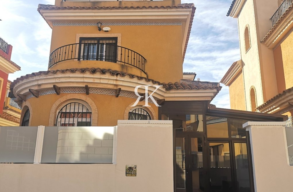 Resale - Detached Villa - Los Montesinos - La Herrada