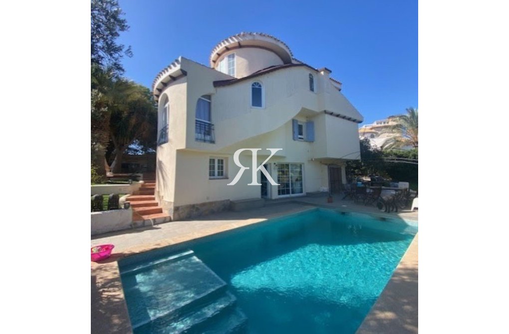 Resale - Detached Villa - Orihuela Costa - La Zenia