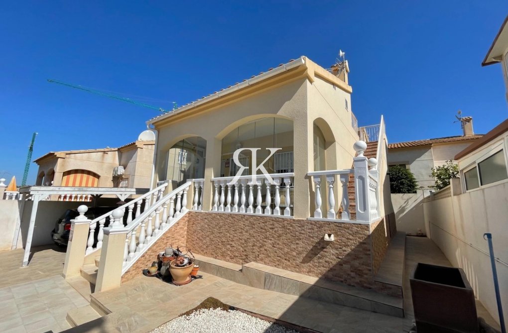 Resale - Detached Villa - Orihuela Costa - Los Altos