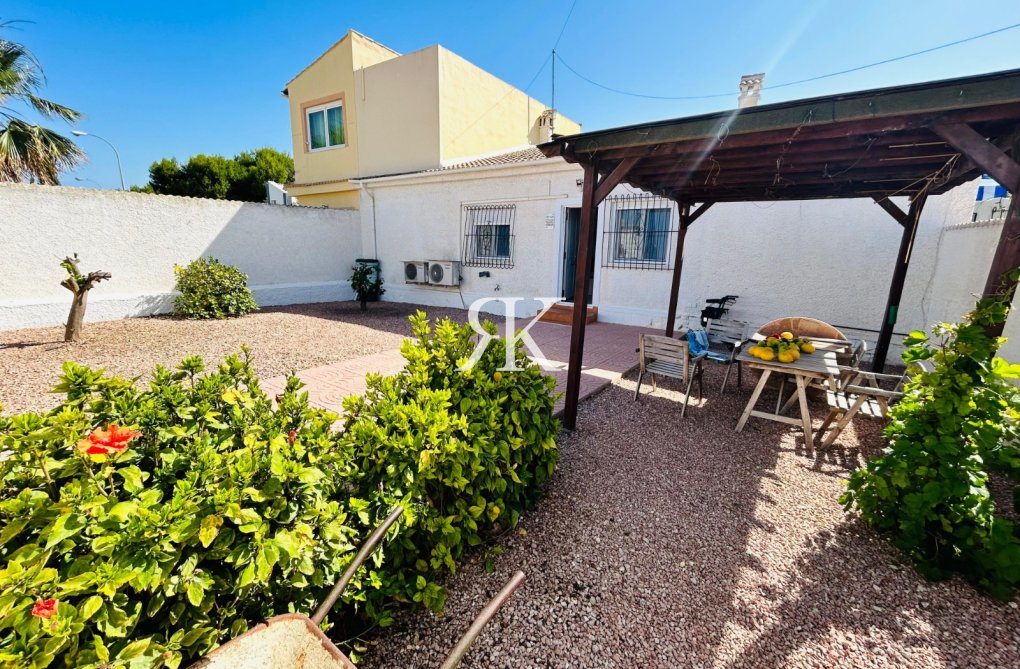 Resale - Detached Villa - Torrevieja - El Chaparral