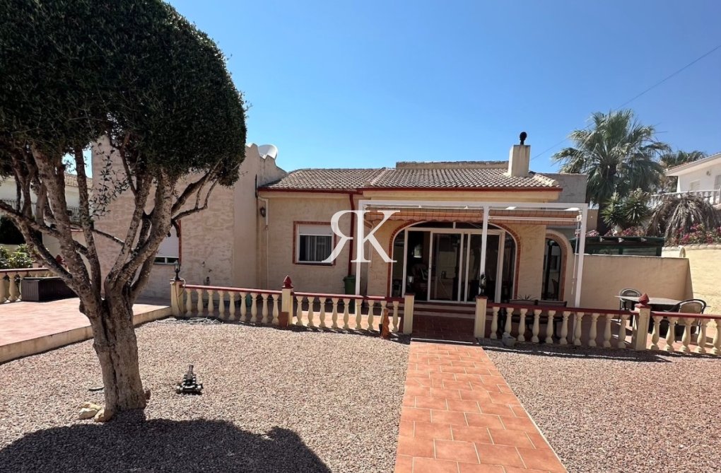 Resale - Detached Villa - Torrevieja - El Chaparral