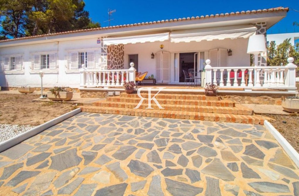 Resale - Detached Villa - Torrevieja - Los Balcones 