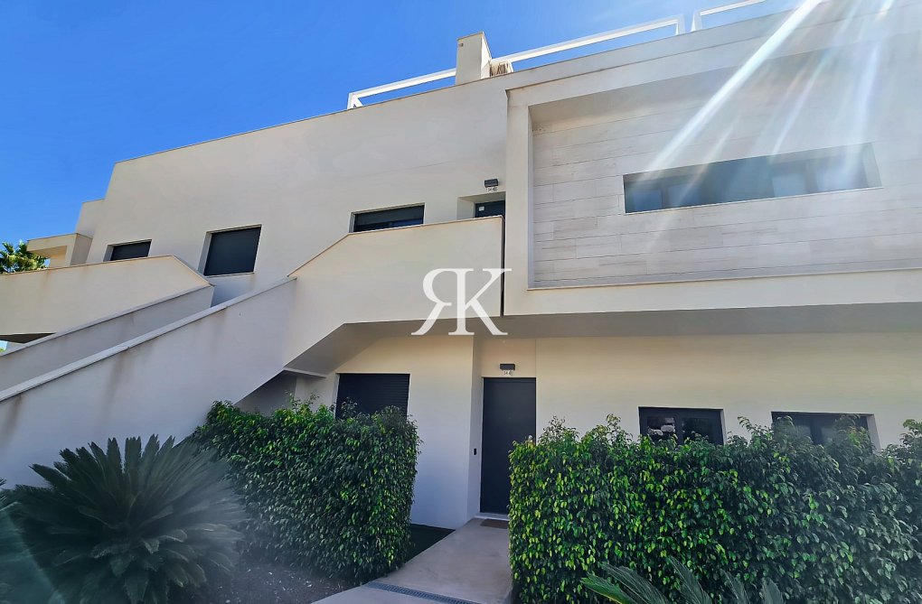 Resale - Penthouse - Lo Romero Golf - Inland