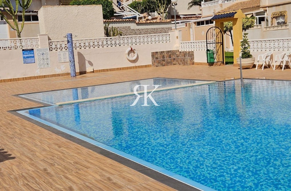 Resale - Semi Detached - Orihuela Costa - Los Altos