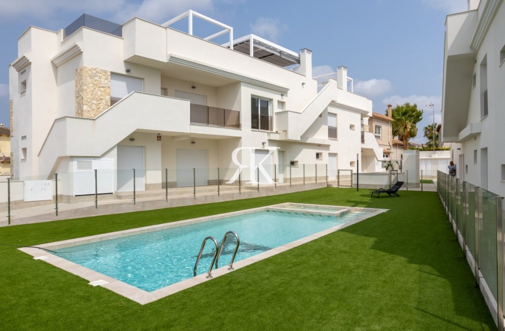 Resale - Top floor bungalow - San Miguel de Salinas - Blue Lagoon