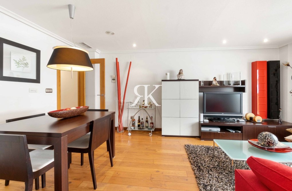 Resale - Top floor bungalow - Torrevieja