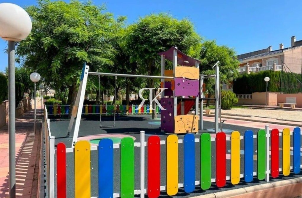 Resale - town house - Gran Alacant