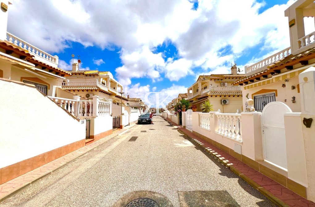 Resale - town house - Orihuela - Urbanización Perla Del Mar