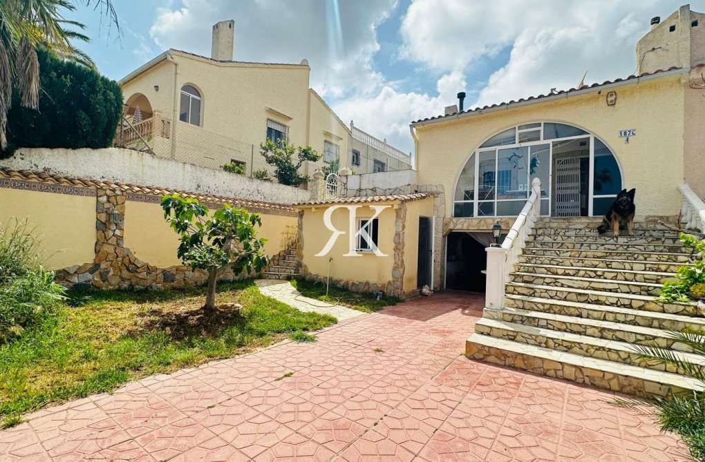 Resale - town house - Orihuela - Urbanización Perla Del Mar