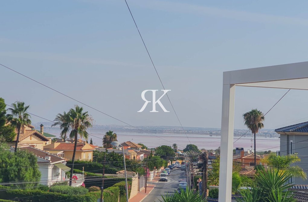 Resale - town house - Torrevieja - Costa Blanca