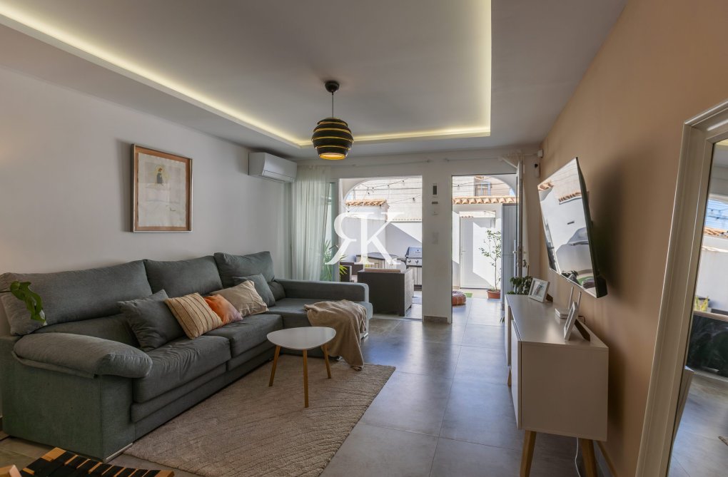 Resale - town house - Torrevieja - Costa Blanca