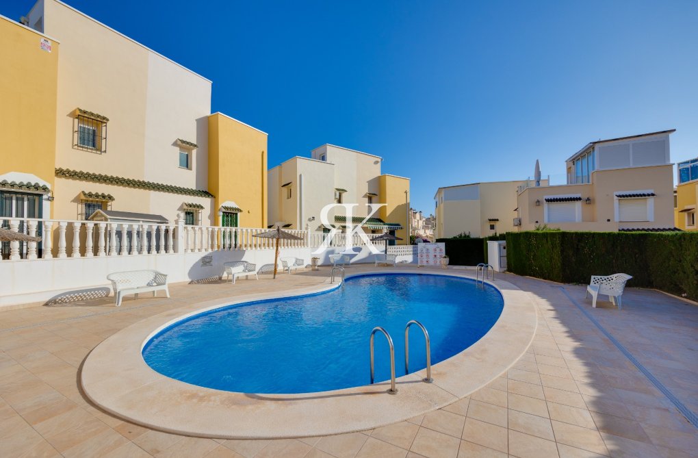 Resale - Townhouse - Orihuela Costa - Los Altos