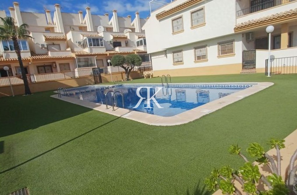 Resale - Townhouse - Orihuela Costa - Los Dolses