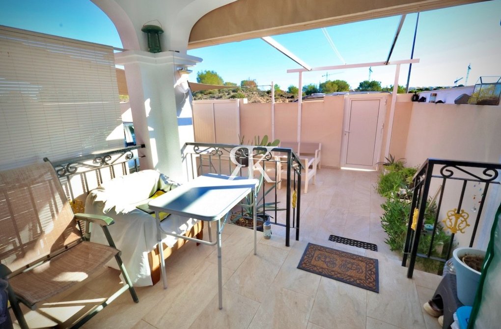 Resale - Townhouse - Orihuela Costa - Villamartín