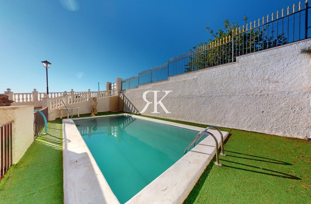 Resale - villa - Crevillent - Inland